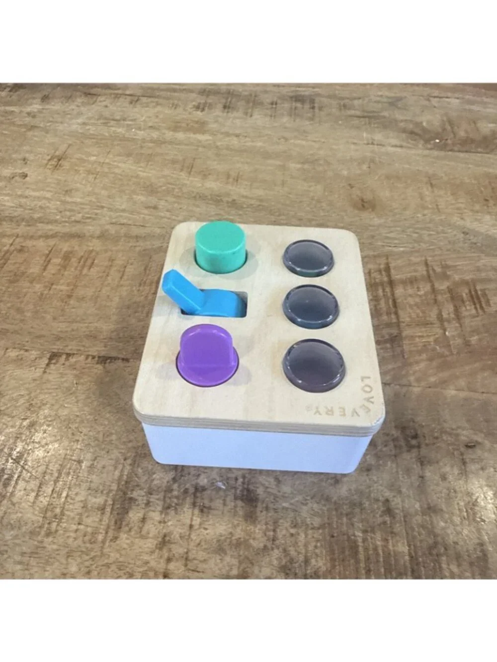 LOVEVERY Sensory Switchboard from Thinker Play Kit 11-12mos Montessori Toy